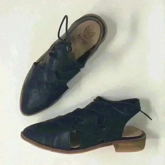 Beast Fashion size 8 sling back, black shoe - Picture 1 of 6